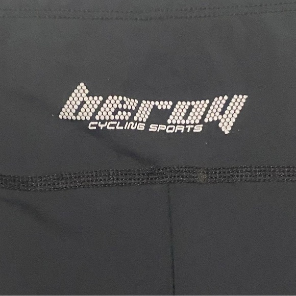 BEROY - NWT - SIZE 3XL - CYCLING SHORTS - GOOD PADDING- REFLECTIVE MATERIAL - Picture 4 of 8